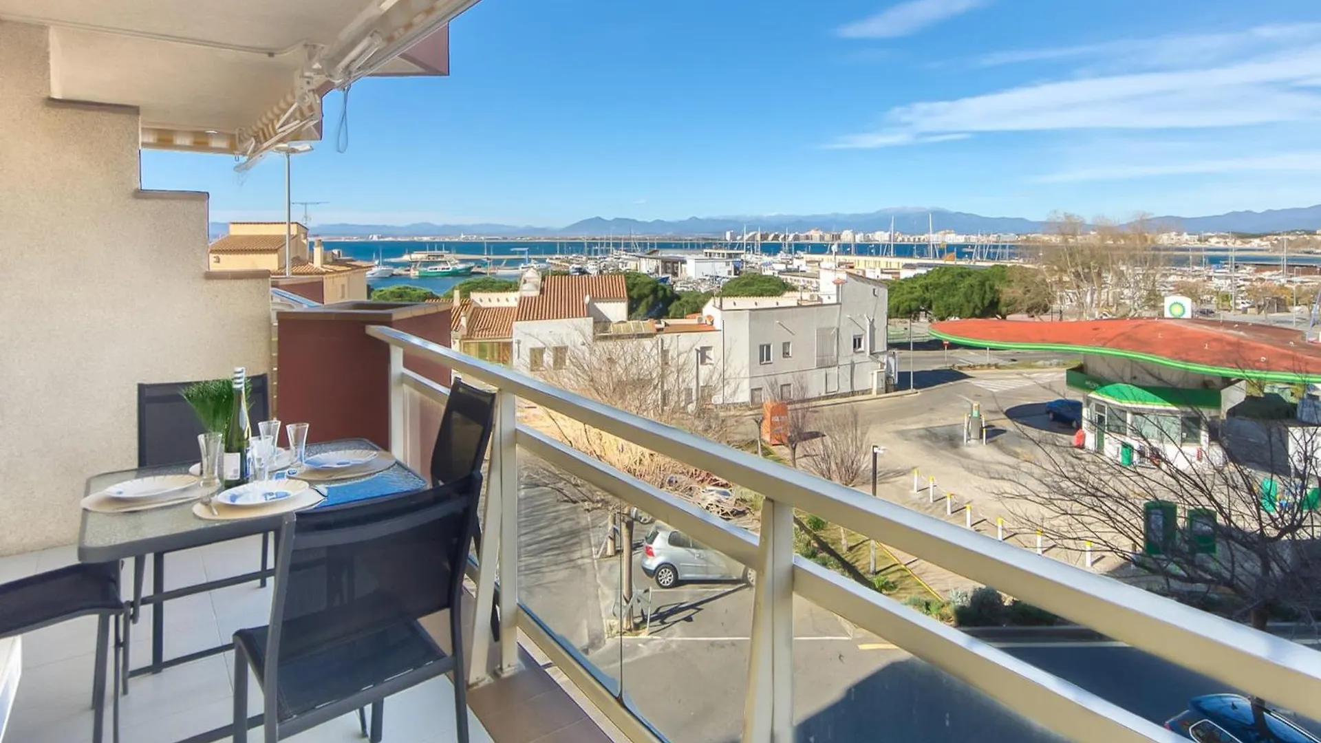 Roc Mar Apartment For 4 Persons Roses Spain