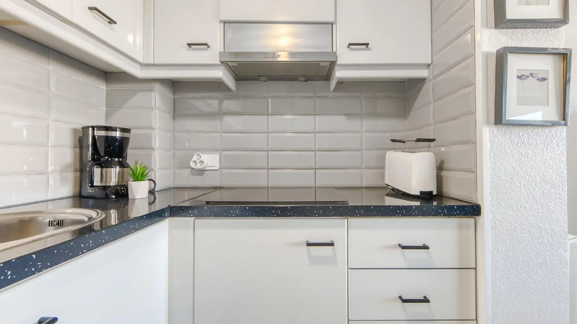 Roc Mar Apartment For 4 Persons Roses